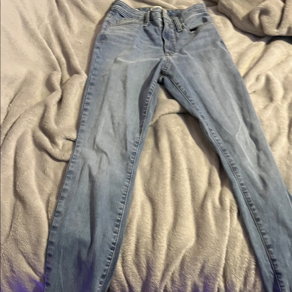 Universal Thread Light Blue Skinny Jeans